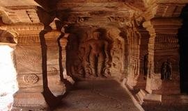 https://d3r8gwkgo0io6y.cloudfront.net/upload/jain gumpha badami.jpg